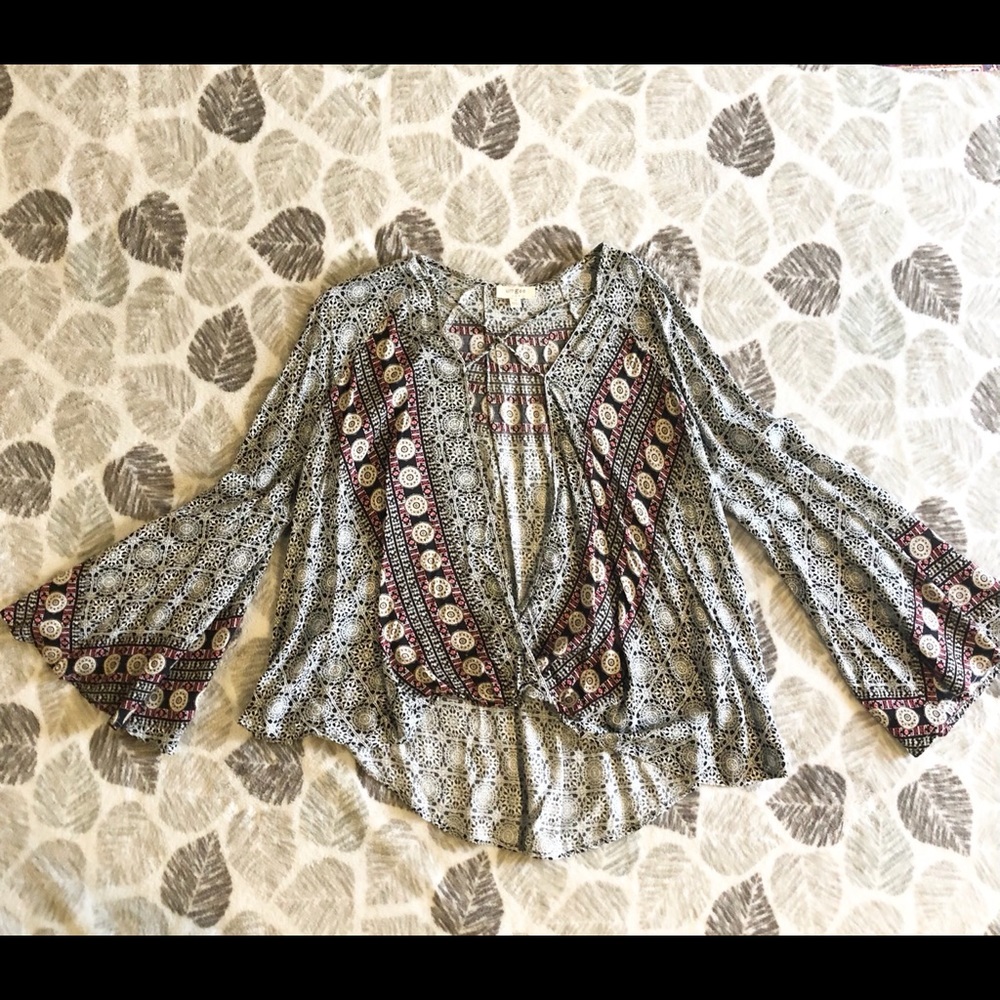 Umgee blouse - Picture 3 of 16